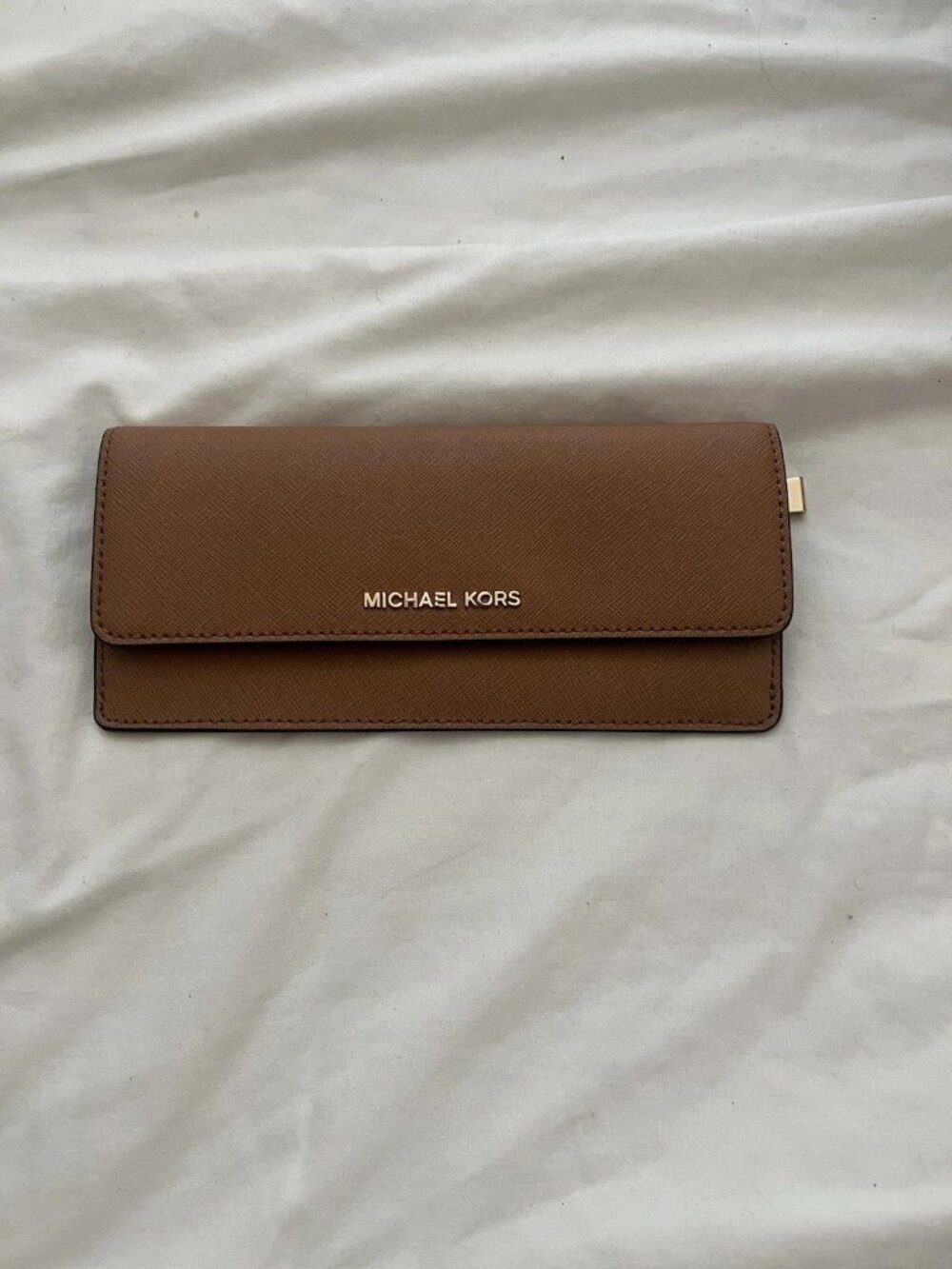 Michael Kors Jet Set Travel Saffiano Crossgrain Leather Wallet Billfold Gold
